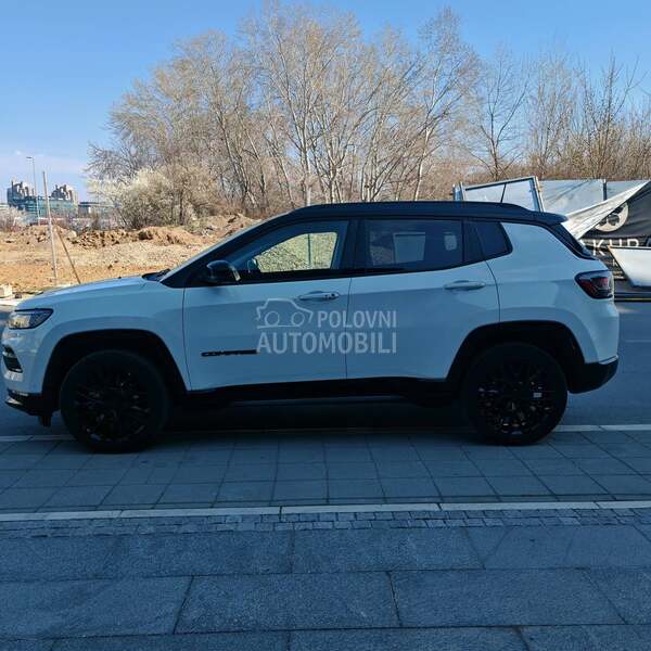 Jeep Compass SUMMiT
