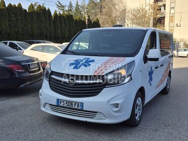 Opel Vivaro 1.6 tdci AMULANTA