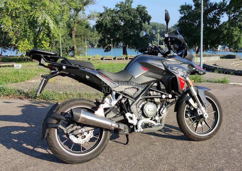 Benelli TRK 251