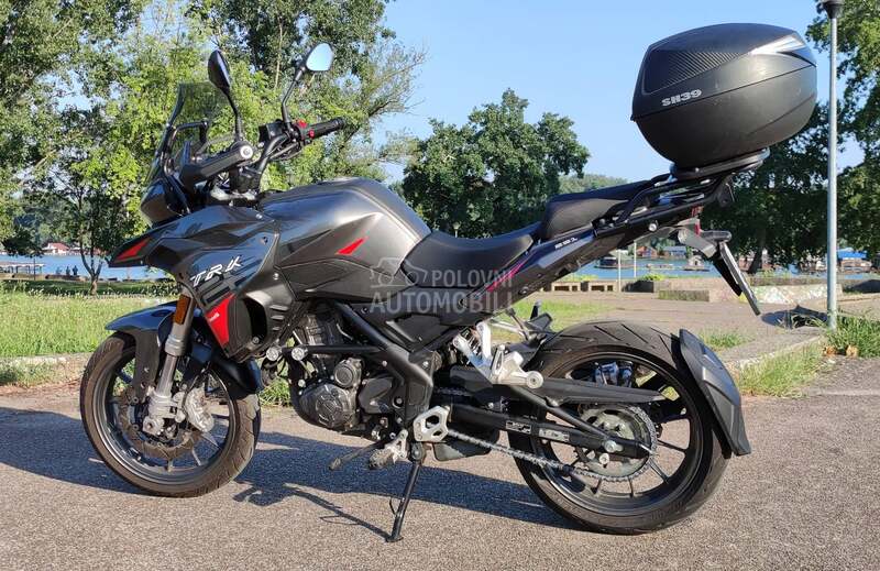 Benelli TRK 251