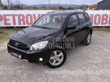Toyota RAV 4 2.2 /NAV/ /INTENSE/