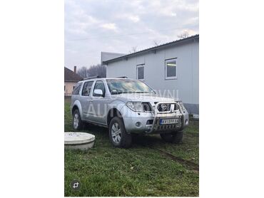 Nissan Pathfinder 