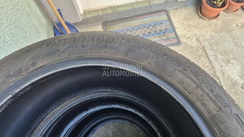Hankook 255/45 R19 Letnja