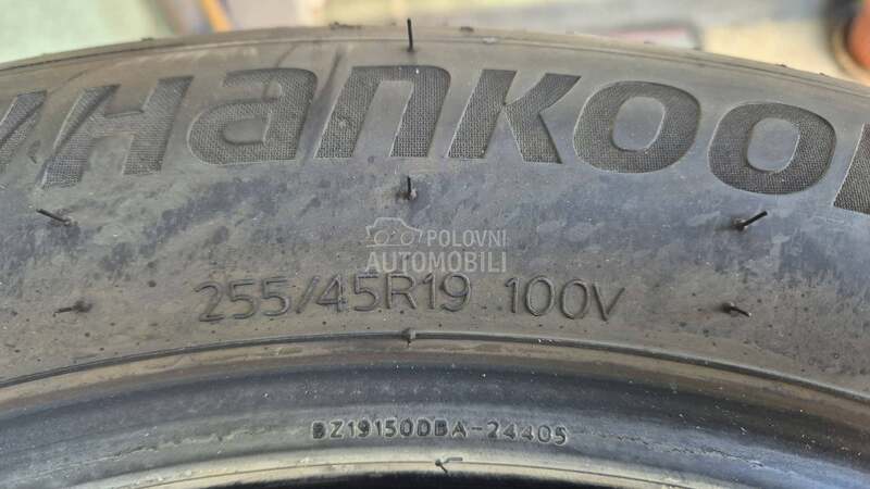 Hankook 255/45 R19 Letnja