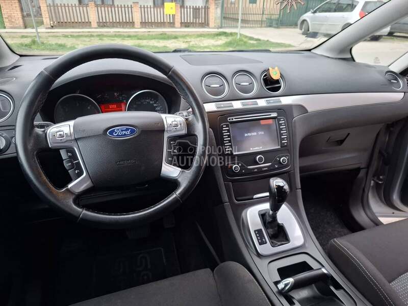 Ford S-Max 