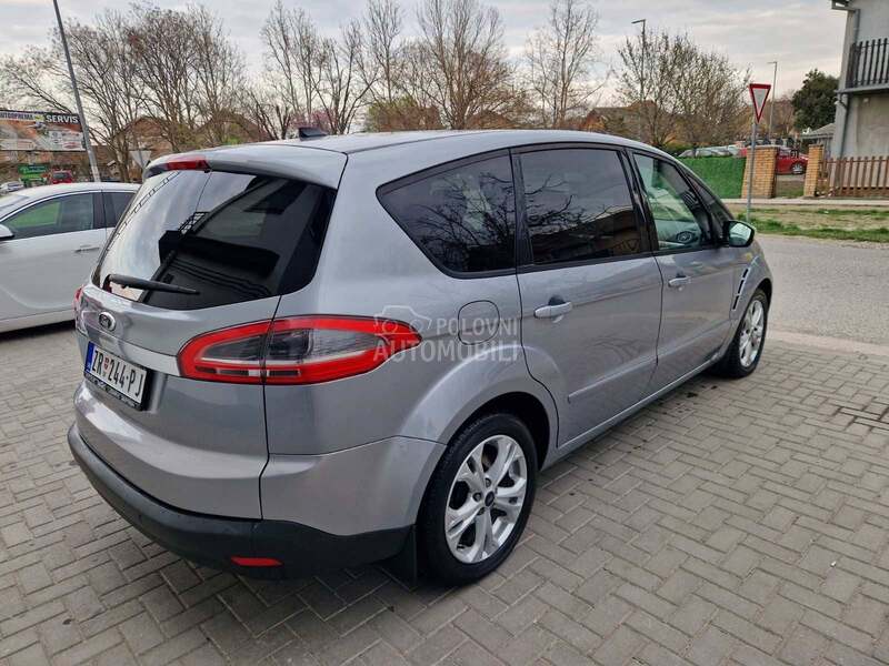 Ford S-Max 
