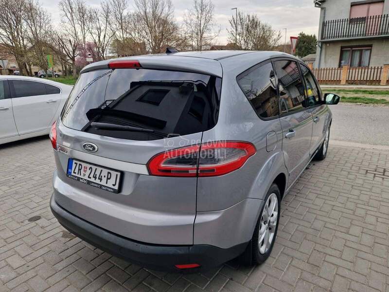 Ford S-Max 