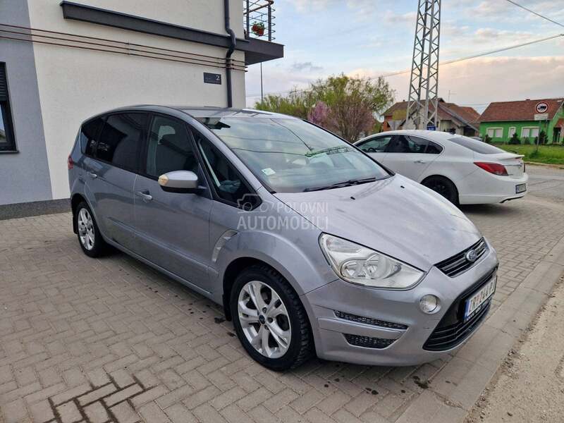 Ford S-Max 