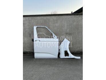 Prednja Desna Vrata za Volkswagen Multivan od 2021. do 2026. god.