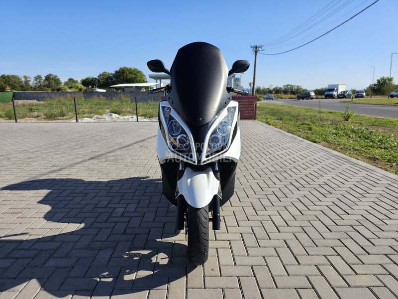 Kymco Downtown 300i