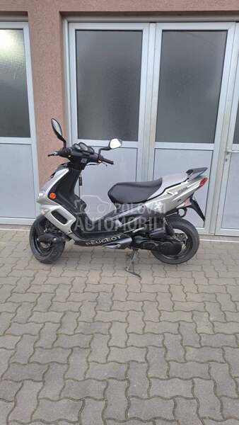 Peugeot Speedfight2
