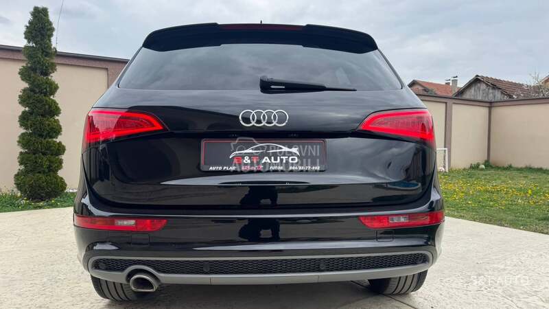 Audi Q5 2.0 TDI/ S-LINE/ NOV