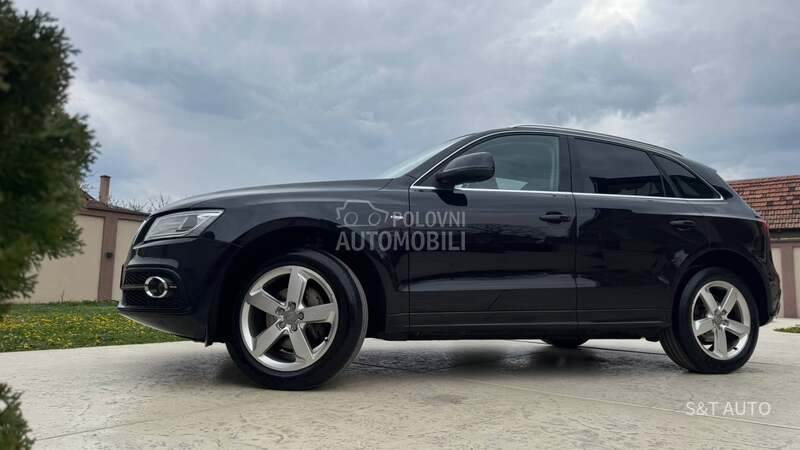 Audi Q5 2.0 TDI/ S-LINE/ NOV