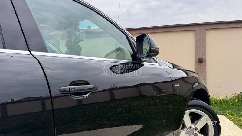 Audi Q5 2.0 TDI/ S-LINE/ NOV