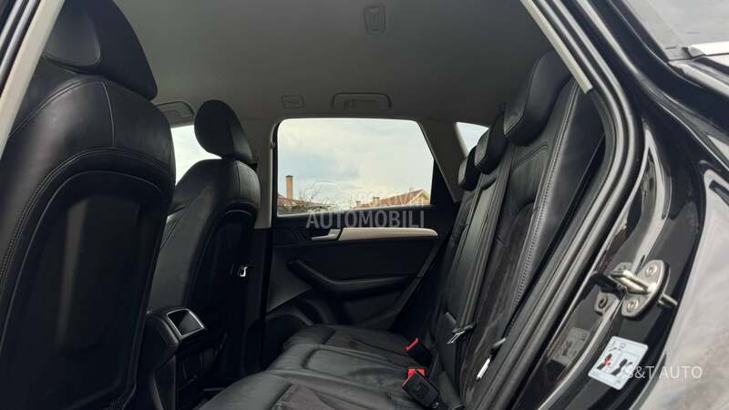 Audi Q5 2.0 TDI/ S-LINE/ NOV