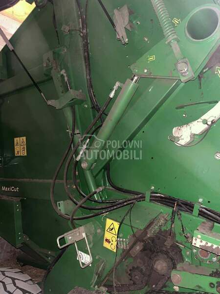 John Deere 684 Maxi Cut
