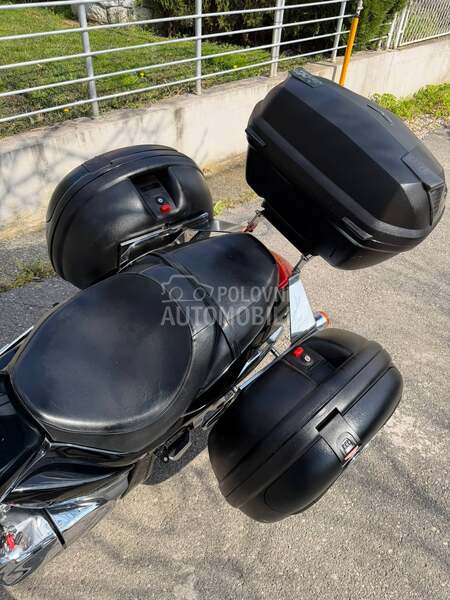 Suzuki Intruder VZR1800K7