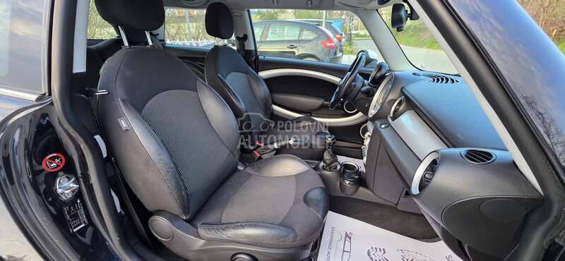 MINI Cooper 1.6