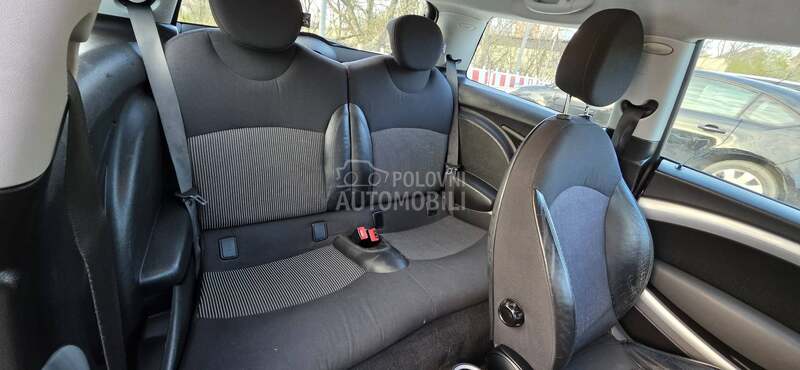 MINI Cooper 1.6