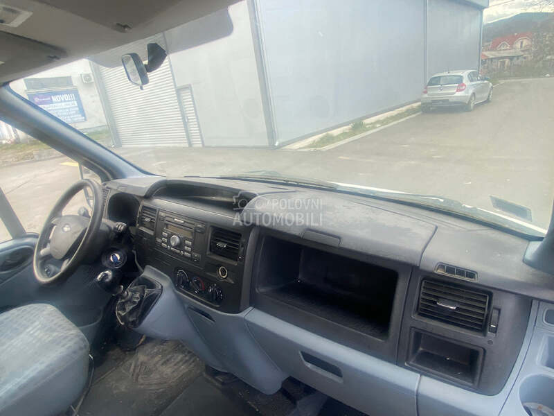 Ford Transit Putar