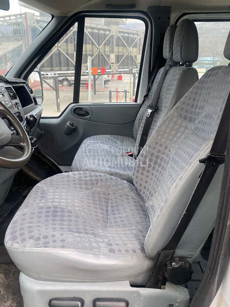 Ford Transit Putar
