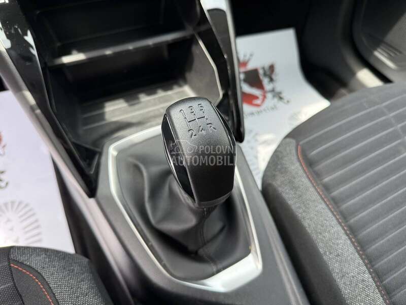 Peugeot 208 1.2 B
