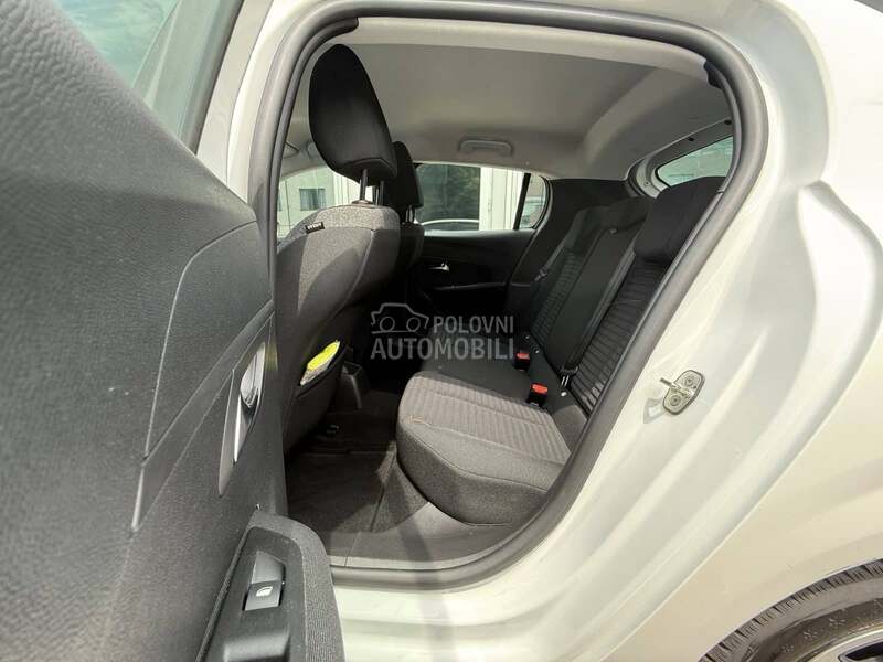 Peugeot 208 1.2 B