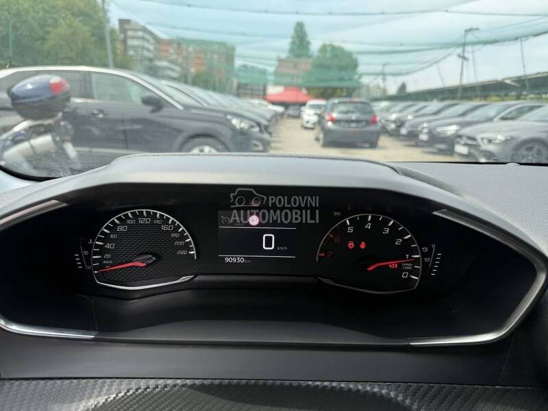 Peugeot 208 1.2 B