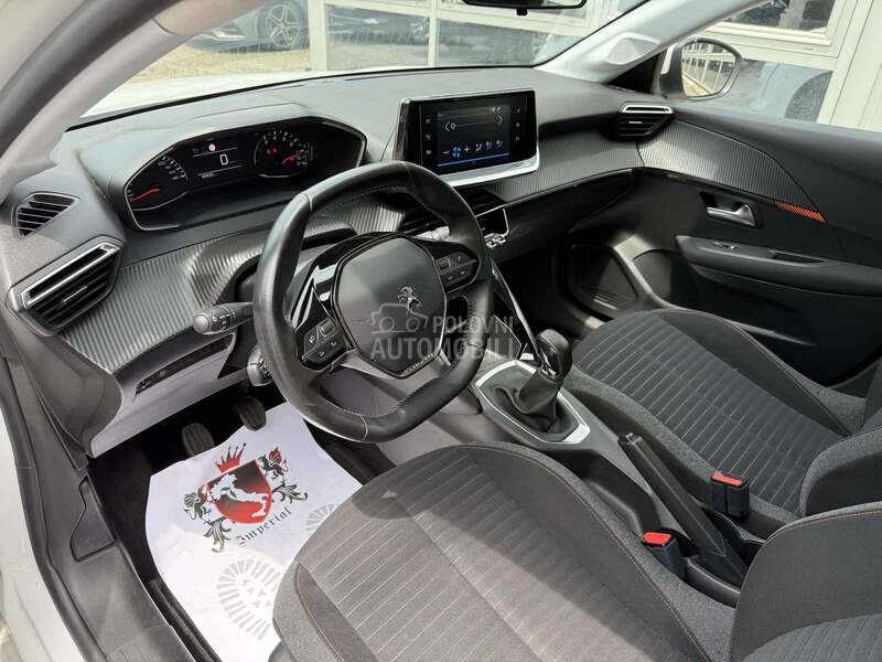 Peugeot 208 1.2 B