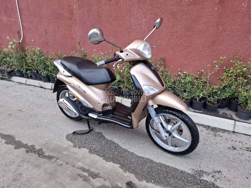 Piaggio Liberty 125 vers 3