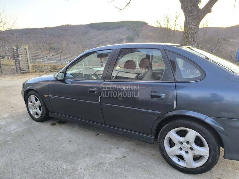 Opel Vectra B cdx