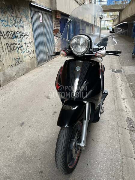 Piaggio Beverly