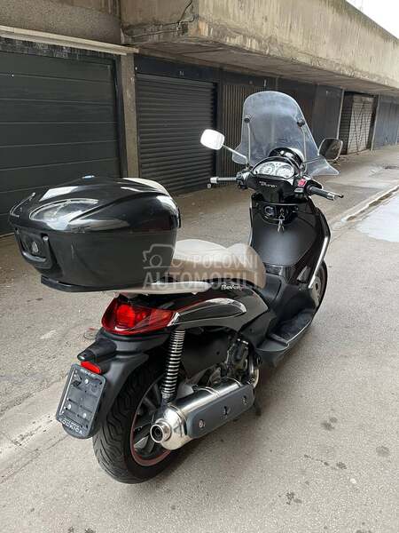 Piaggio Beverly