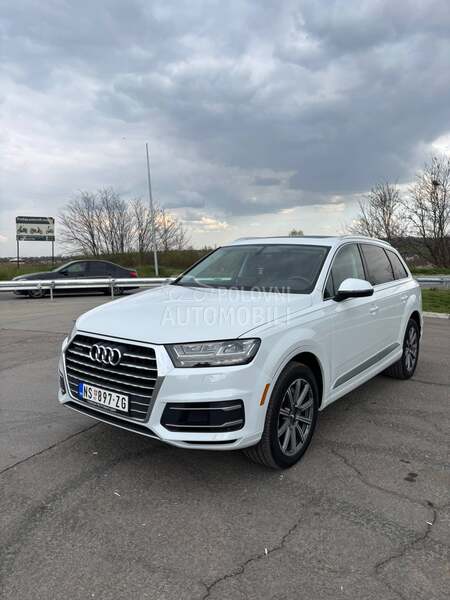 Audi Q7 
