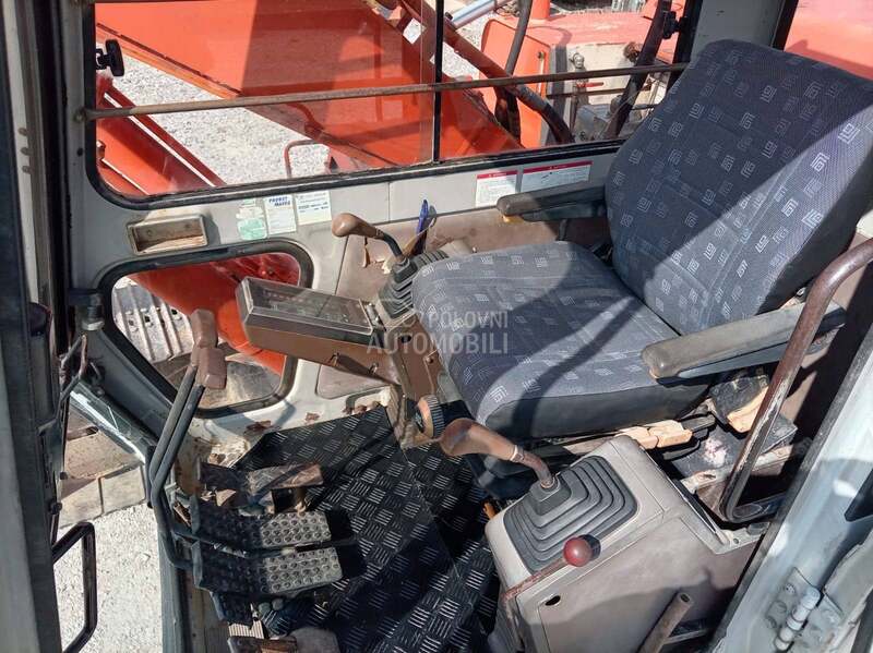 Hitachi EX150 Svajcara