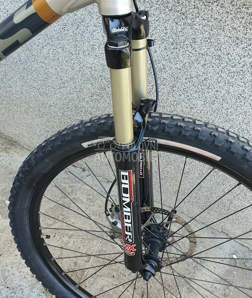 BIXS SAUVAGE 300 3X9