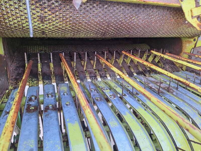 Claas Rollant 44 Dodavač Mase