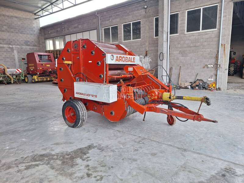 Claas Rollant 44 Dodavač Mase