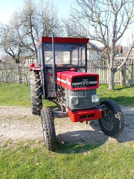 Massey Ferguson 158