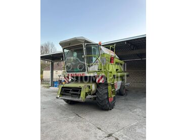 Claas Dominator 86