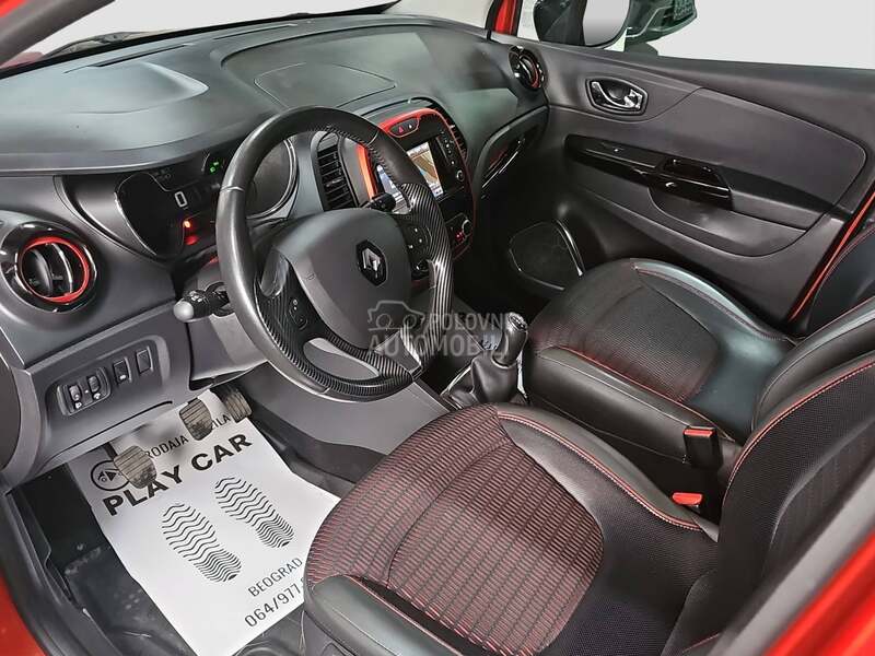 Renault Captur HELLY HANSEN