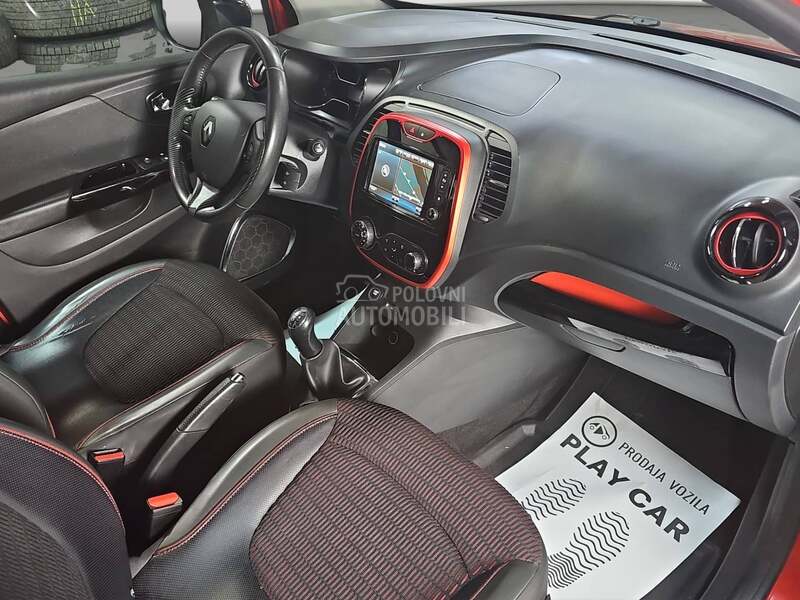 Renault Captur HELLY HANSEN