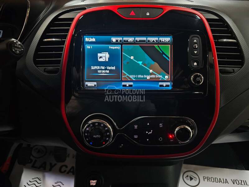Renault Captur HELLY HANSEN