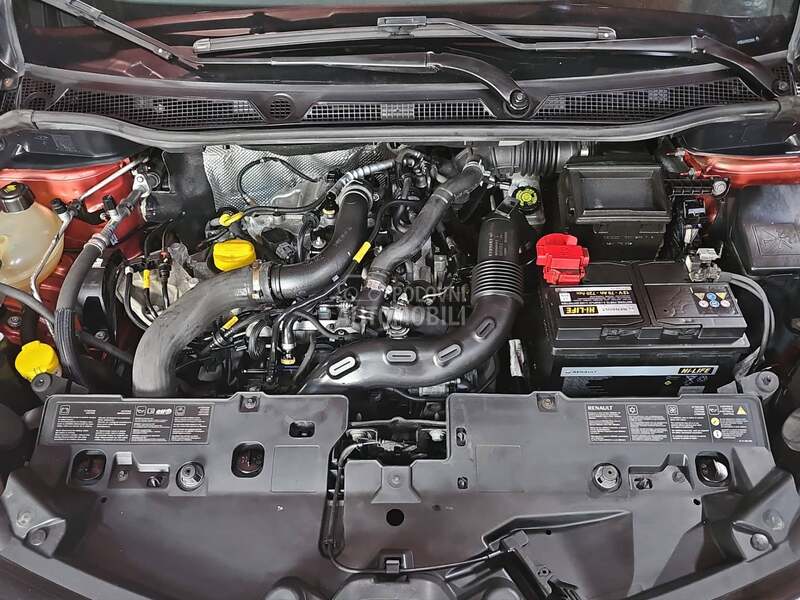 Renault Captur HELLY HANSEN