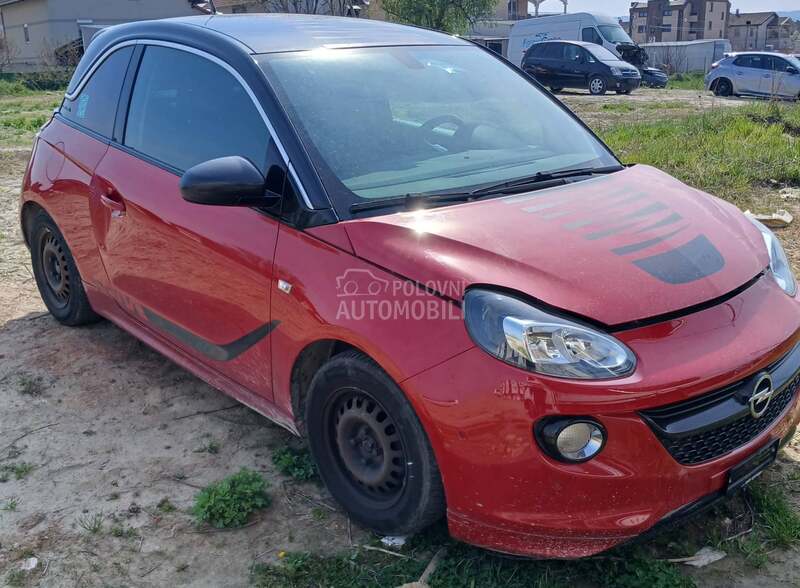 Opel Adam -  kompletan auto u delovima