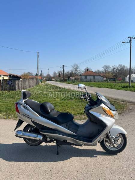 Suzuki burgman na prodaju