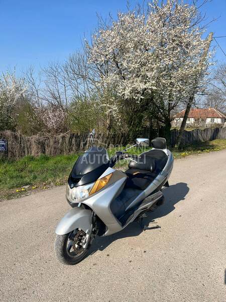Suzuki burgman na prodaju