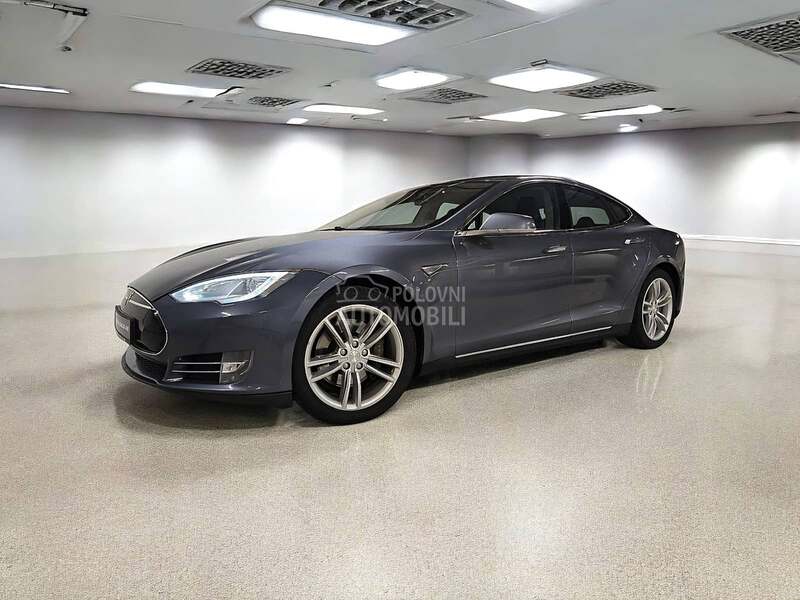 Tesla Model S S85