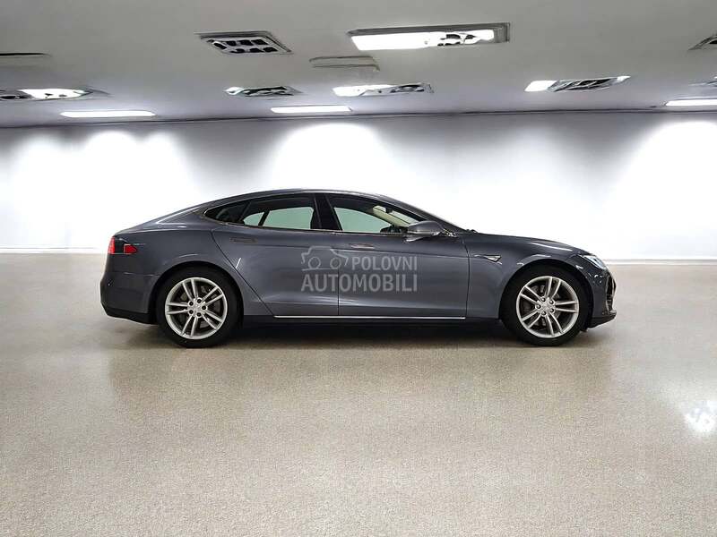 Tesla Model S S85