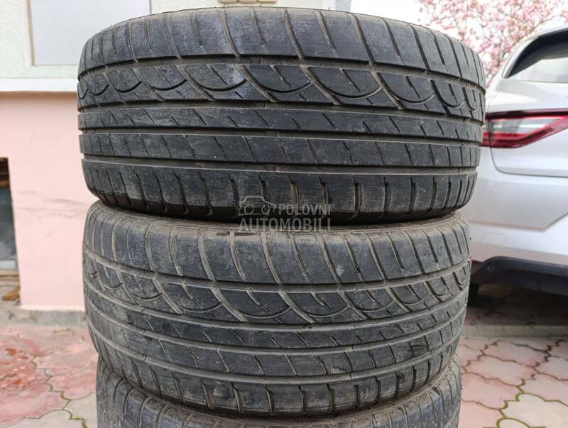 Accelera 225/45 R18 Letnja